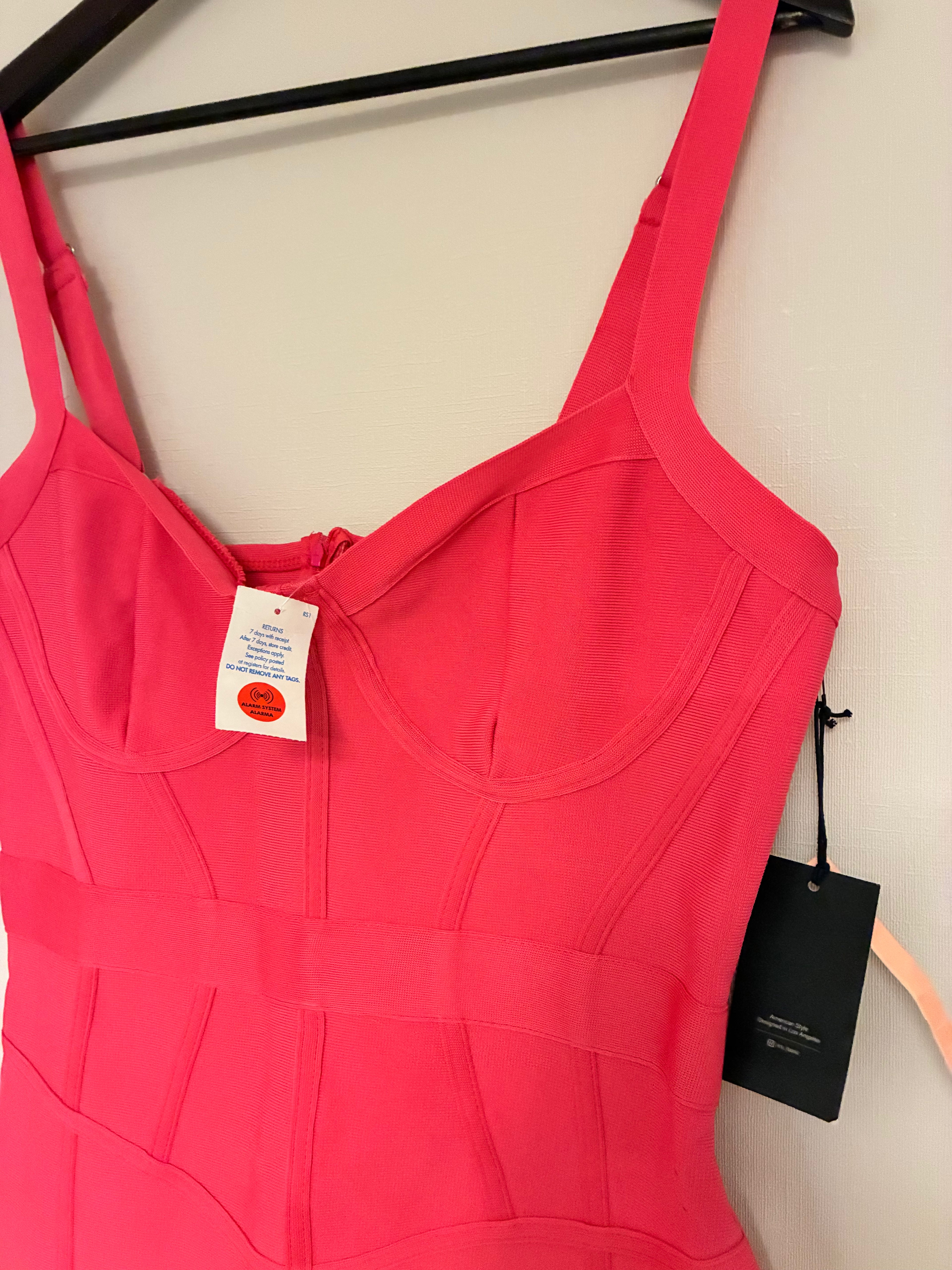 Blusa tipo corset fucsia sin mangas