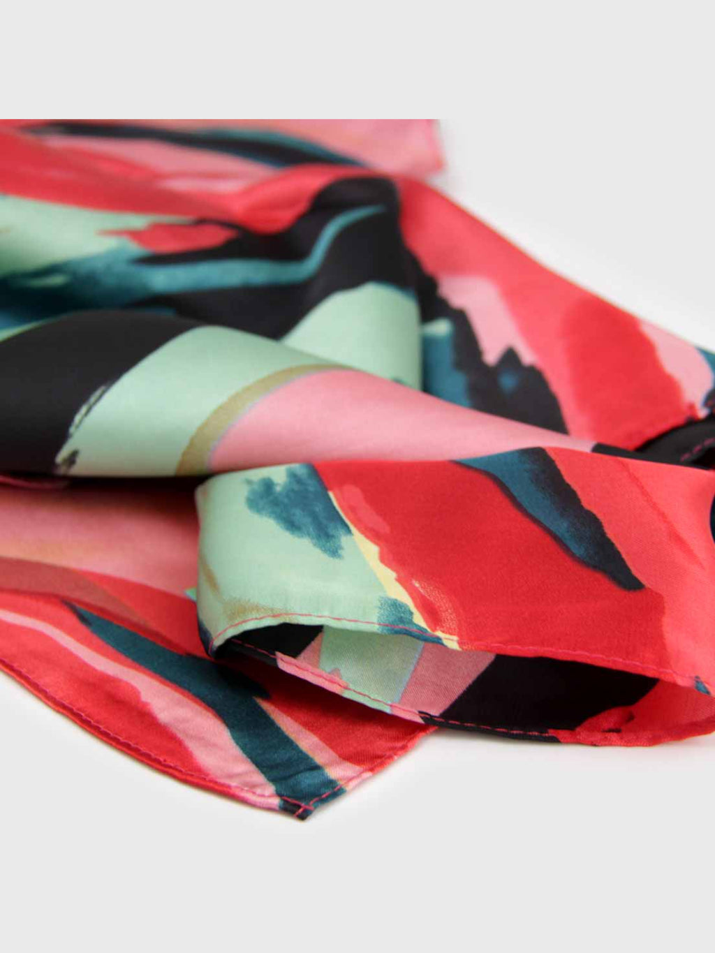 Pañuelo – Ondas Rojo, Verde y Negro