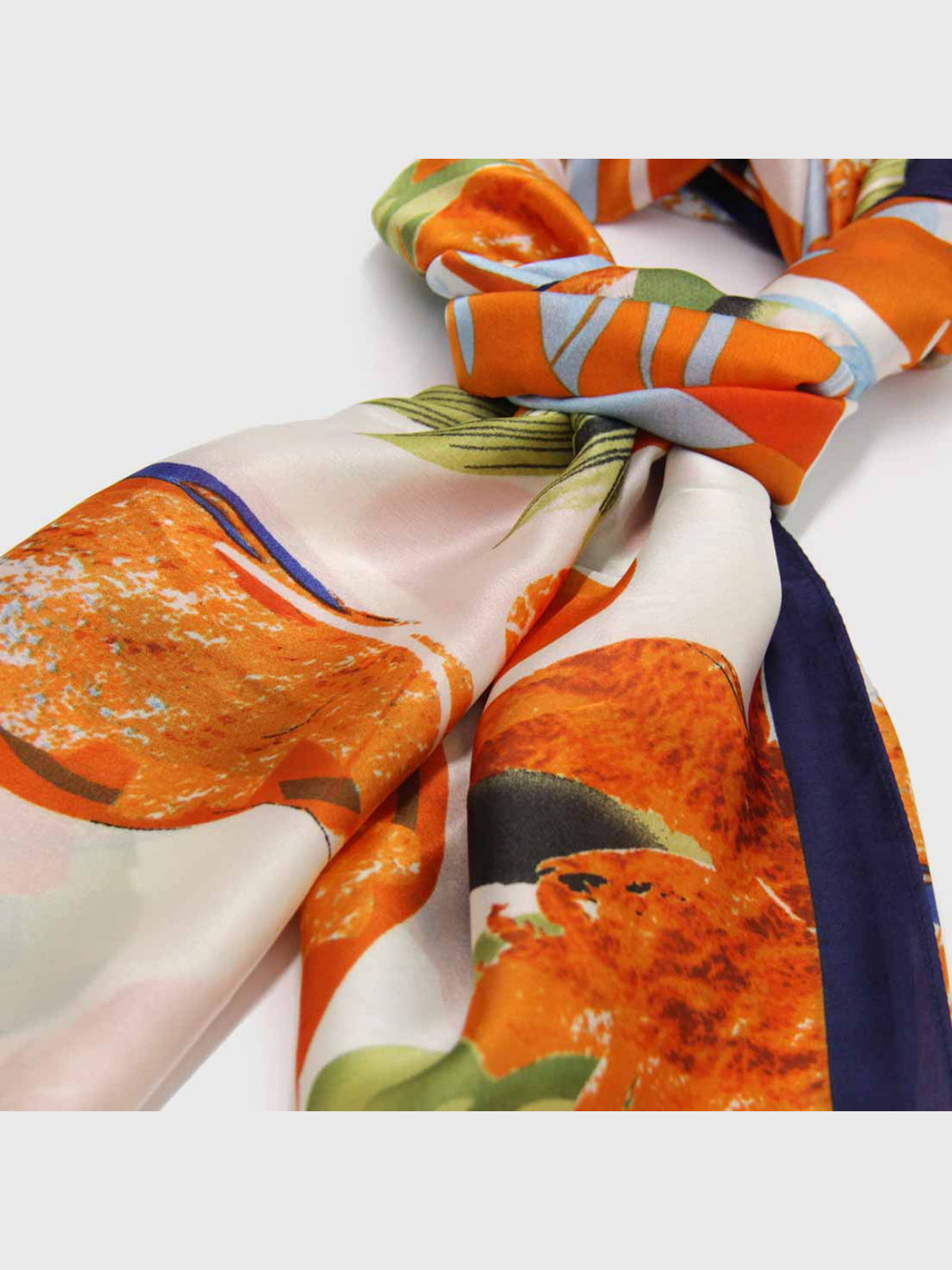 Pañuelo de Seda – Naranja con Estampado Botánico
